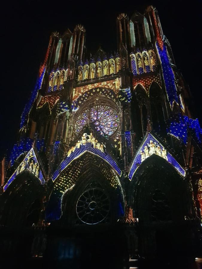 Moet Appartamento Reims Esterno foto